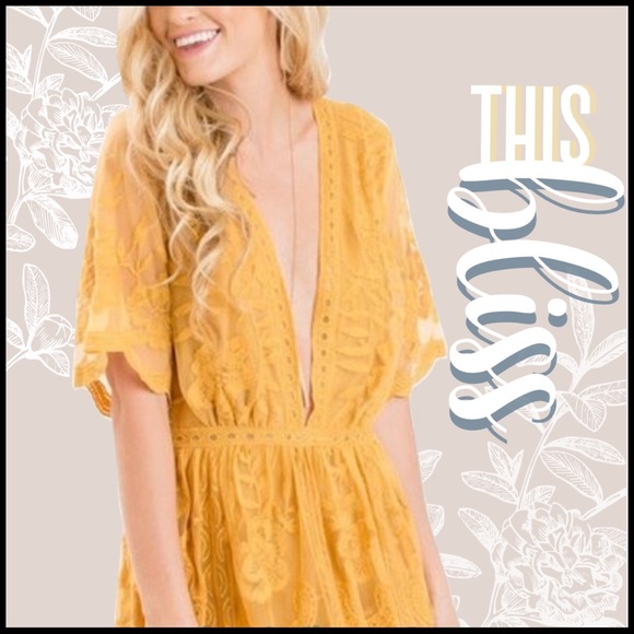 Deep-V Lace Maxi Romper - Picture 7 of 7